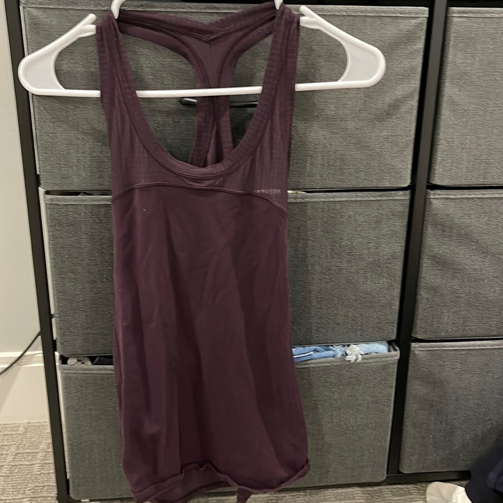 Lululemon tank size 4